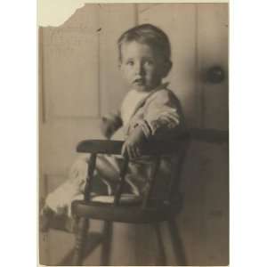  Clarence H. White,Jr,1908,Little Boy sitting,Highchair 