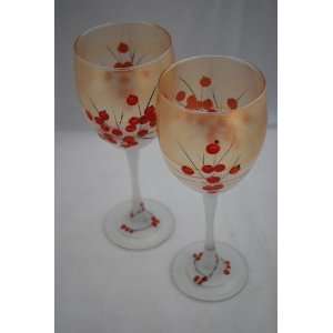  Beautiful Hand painted Wine Glasses   Gold/Berries n 