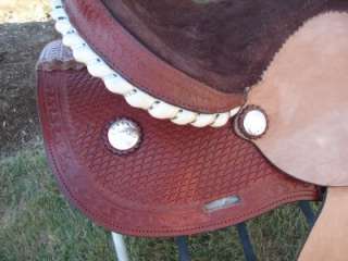 GREAT SADDLE FOR RODEO,TRAIL,PLEASURE, & CAN BE USED FOR BARREL RACING 