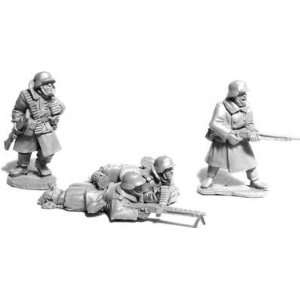   Designs WWII 28mm German MG42 Teams in Greatcoats (4) Toys & Games