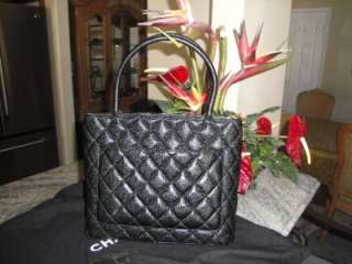 AUTH CHANEL BLACK CAVIAR MEDALLION /GOLD HDW TOTE BN WITH TAGS 