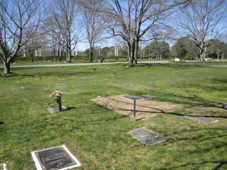 Cemetery Plot for 2   Pinelawn, New York (Worth $6,500)  