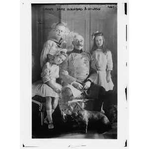  Grand Duke Oldenburg & children: Home & Kitchen