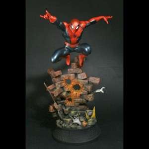 Spider Man Action Statue BOWEN POLYSTONE PREORDER  