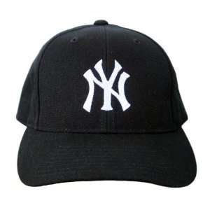  MLB New York Yankees Snapback Hat Cap   Black: Sports 