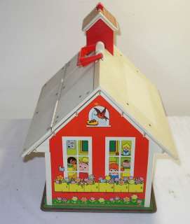 Old Vintage Fisher Price Play Family School House w/5 Wooden Little 
