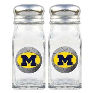  Michigan Wolverines NCAA Basketball Salt/Pepper Shaker Set 