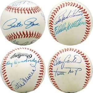   Rose Autographed Ball   Hall of Famers w7 atures