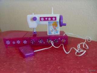   PRINCESS TOY SPARKLE SEWING MACHINE BATTERY OPERATED LIGHT UP  