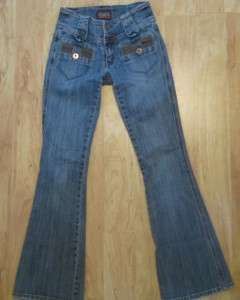 11 JUNIORS Size 0 & 1/2 Jeans/Capri/Shorts/Skort Lot L@@@@KKK!!  