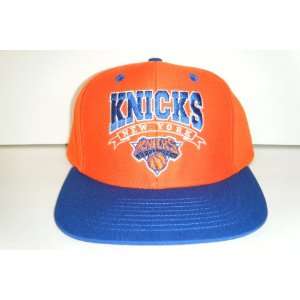  New York Knicks NEW Vintage Snapback Hat: Sports 