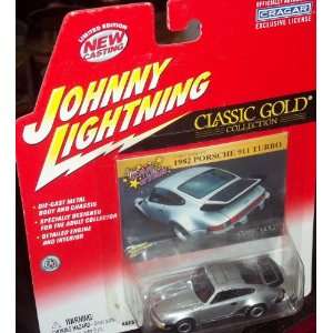   CLASSIC GOLD COLLECTION   1982 PORSCHE 911 TURBO: Toys & Games