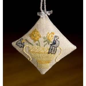 Bird in Basket Scissor Fob   Cross Stitch Pattern: Arts 