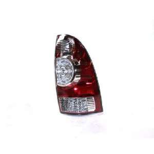  OE Replacement Toyota Tacoma Passenger Side Taillight 
