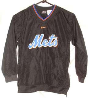 Mets windshirt pullover by Nike Stitched logos Excellent, lightly used 