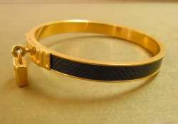 HERMES Bracelet KELLY Navy Gold Cadena Authentic GREAT Lock Charm 