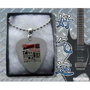  Guns n Roses (Lies) Metal Guitar Pick Necklace Boxed 