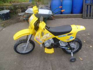 Kindermotorrad Crossmotorrad elektro 6v in Gelb mit Stützrädern in 