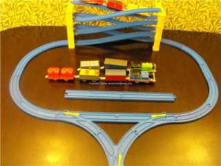 Tomy Tomica Thomas, *Twin Track* Endless Rail Tower 89 Pieces  