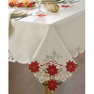  Sam Hedaya Table Linens, Merry Poinsettia 60 x 140 