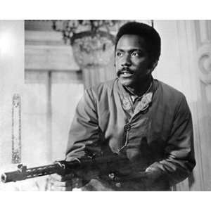  Richard Roundtree by Unknown 14x11