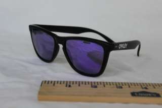 Oakley Frogskins Sunglasses   Black Frame Purple Reflection  
